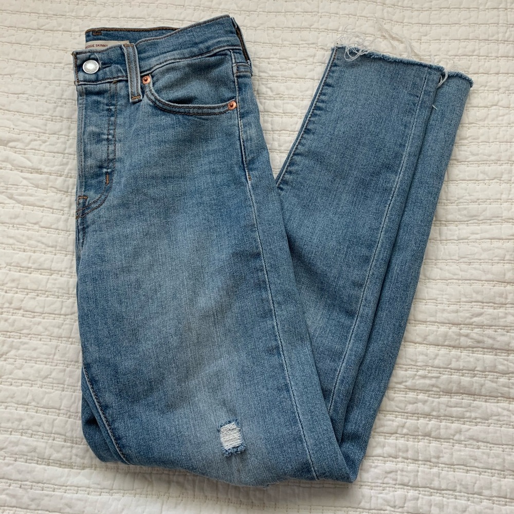 Levi Skinny jeans size 25